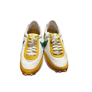 Nike Women's Daybreak size 5.5